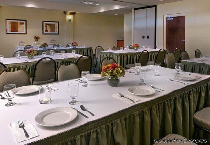 Springhill Suites By Marriott Chicago Southwest At Burr Ridge Hinsdale Удобства фото